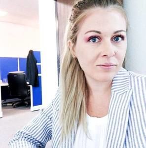 Meet your Posher, Ariel